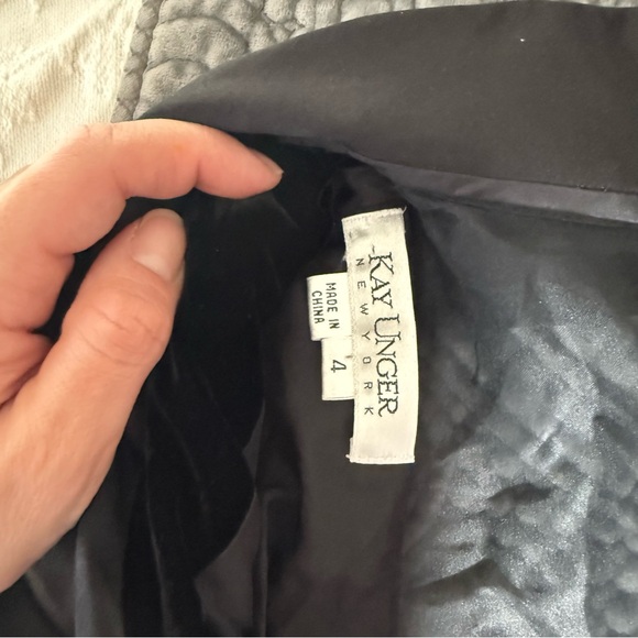 Kay Unger Black Velvet Blazer - Picture 6 of 9